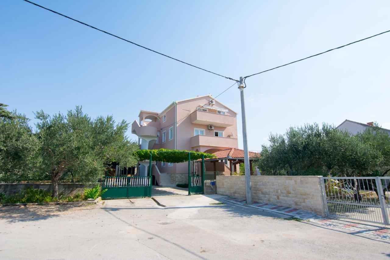 Apartment Lucija Biograd Na Moru Eksteriør billede