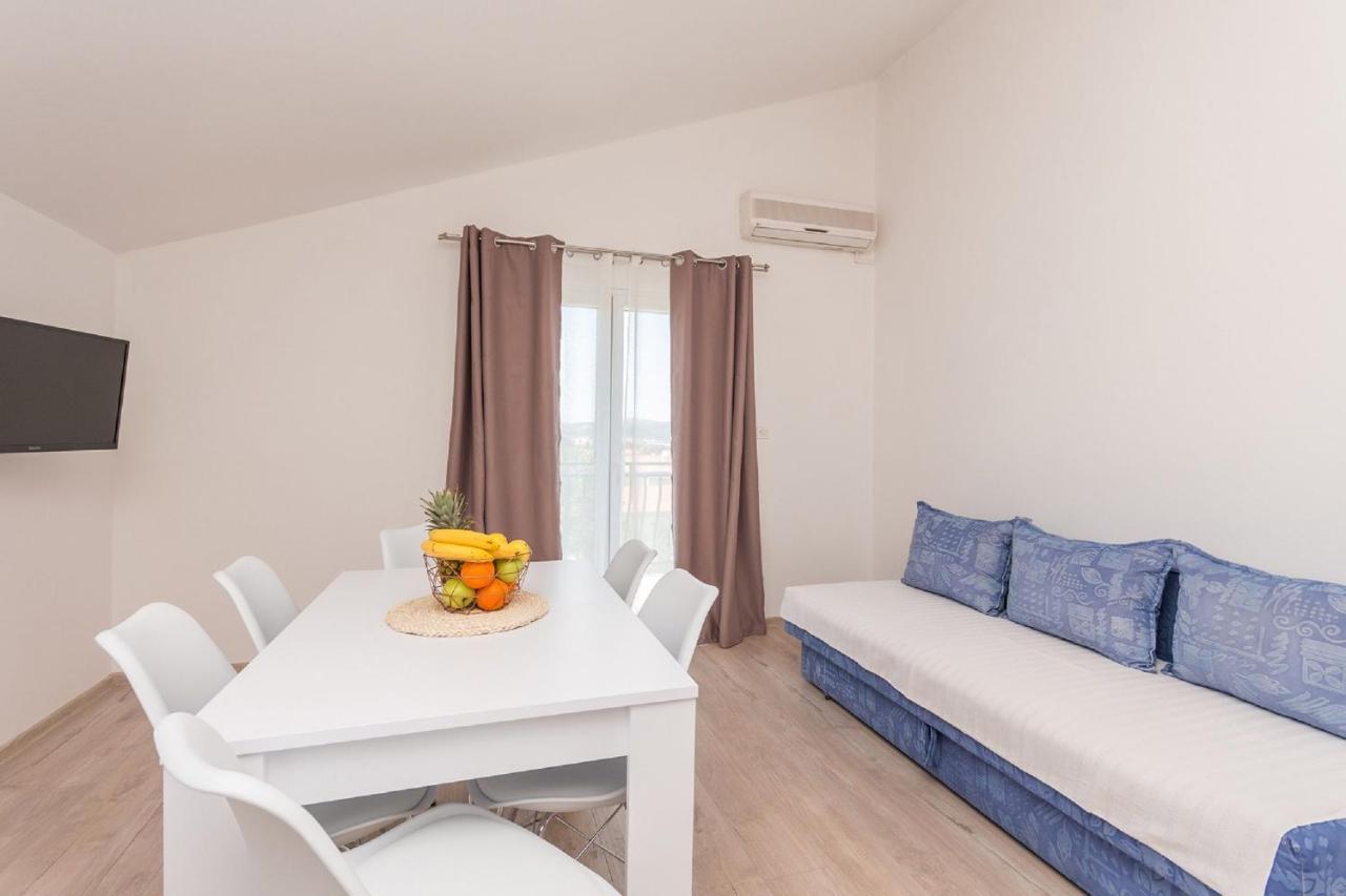 Apartment Lucija Biograd Na Moru Eksteriør billede